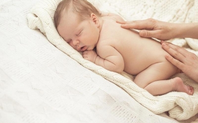 Cách vỗ rung long đờm cho bé đơn giản, hiệu quả cho bé ngay tại nhà